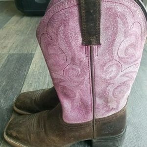 womens square toe ariat cowboy boots